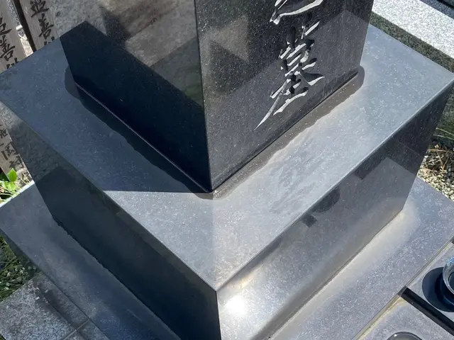 news every・zipなどメディア出演あり墓石専門のプロが行うクリーニングサービスの画像