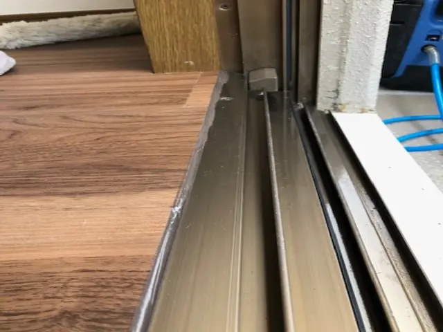 年中無休◆保険加入済み◆作業外注なし◆女性スタッフ同行OK！駐車場代お店負担！サービスの画像