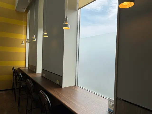 【窓ガラス専門職人】防犯・UVカット・遮熱・飛散防止・ミラータイプ全て対応可能！サービスの画像