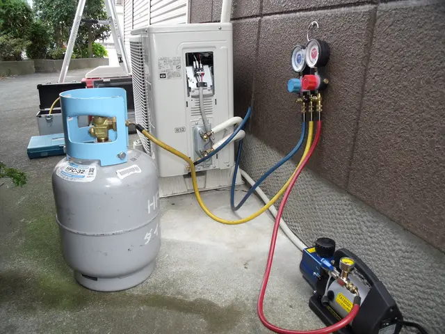 ルームエアコン の ガスチャージ・水漏れ 点検 修理サービスの画像