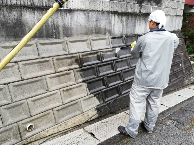 今話題の高圧洗浄！ベランダ・バルコニーの汚れをピカピカに！サービスの画像