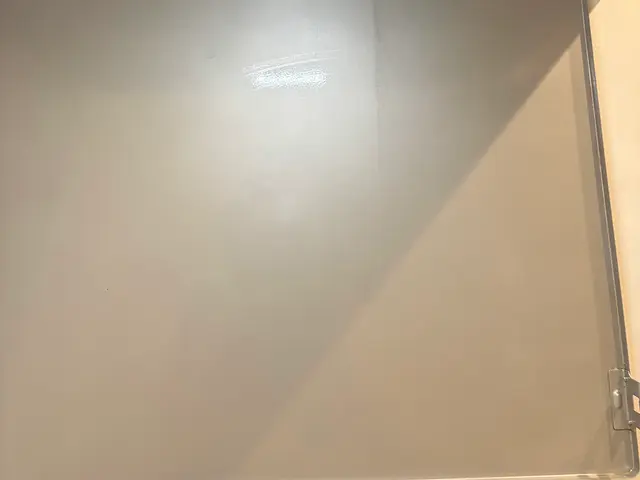 油とさよなら！専用洗剤でさっぱり落とします♪サービスの画像