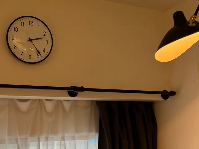 ハンガーパイプの取付はプロにお任せ下さい。サービスの画像