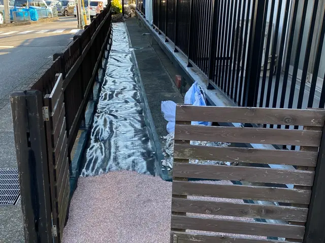 他店より間違い無しの防草！来年に向けての防草シート施工☆冬期間施工は格安！！サービスの画像