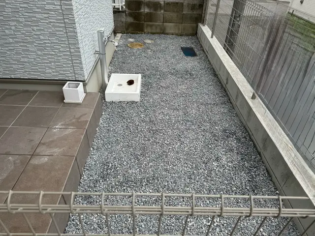 家周りやお庭の雑草対策！雑草取りのストレスから解放♪サービスの画像