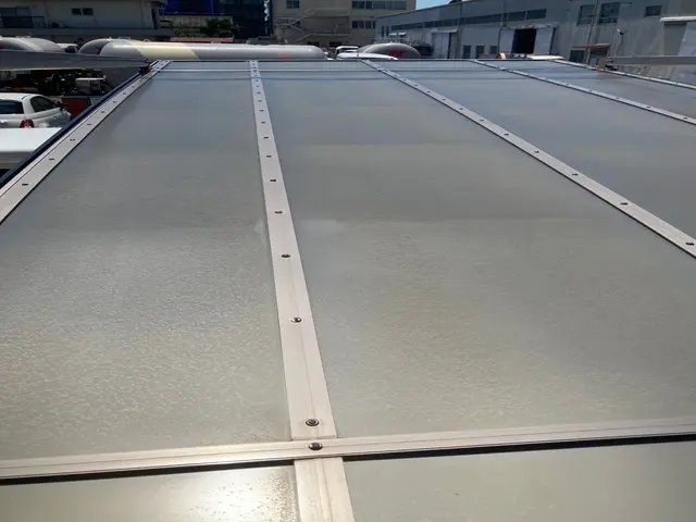 作業外注一切なし◎損害保険に加入済み◎当店へお任せください！サービスの画像