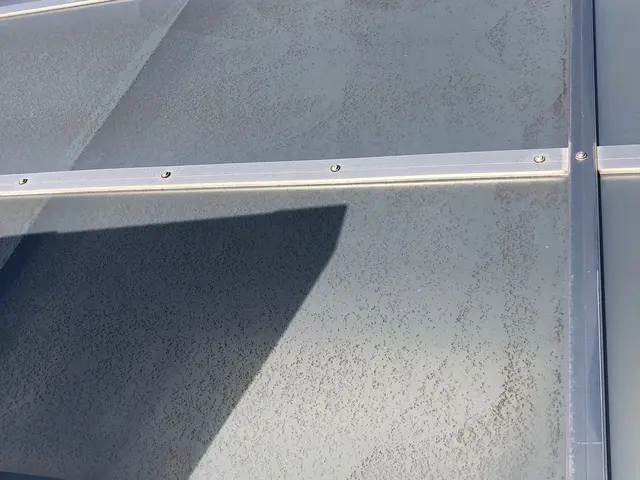 作業外注一切なし◎損害保険に加入済み◎当店へお任せください！サービスの画像