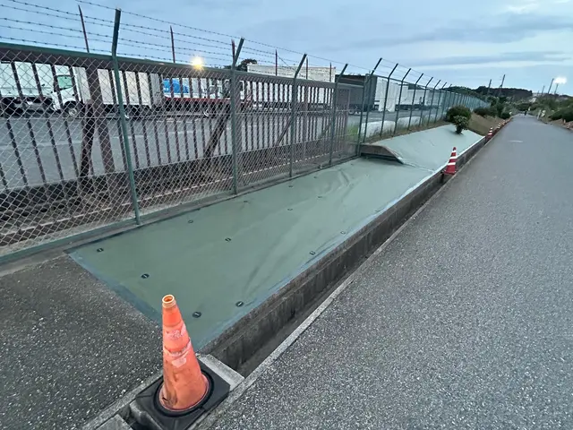 【緊急事態です】防草シートの仕事を下さい！お願いしますサービスの画像