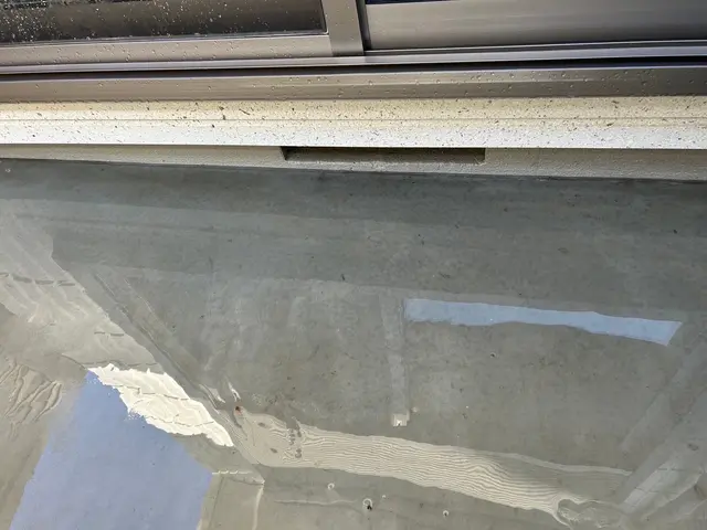 高圧洗浄で排水口までスッキリ綺麗に◎窓とサッシ下の洗い無料！女性スタッフ可能サービスの画像