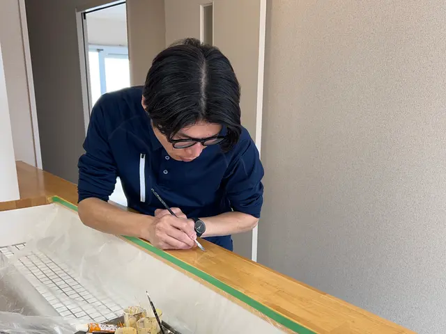 床にできた傷などの問題を補修で解決致します。サービスの画像