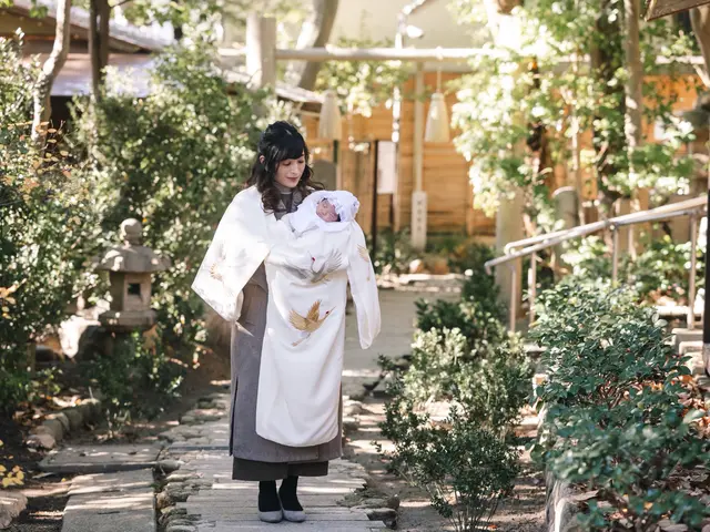 お宮参りの様子を撮影させていただきます！カメラを意識しない自然なところを。