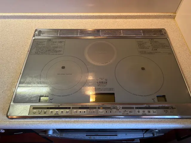 頑固な油汚れも水垢もしっかり除去♪シンクをピカピカ仕上げの研磨無料施行中！サービスの画像