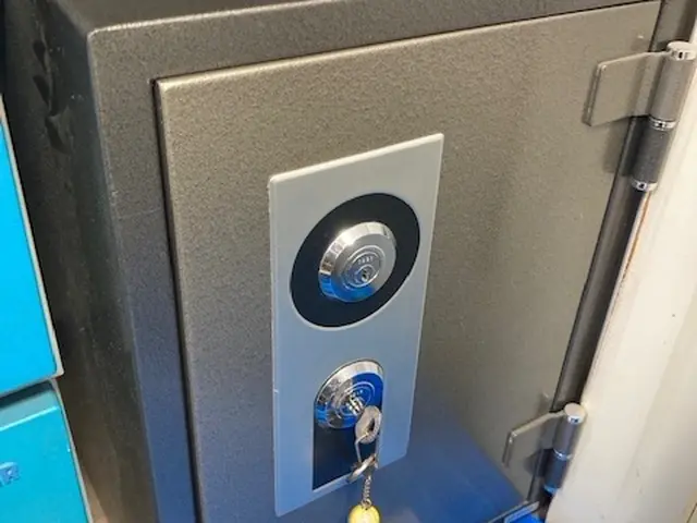 即日対応可！小さい手提げ金庫から大きな金庫までどんな金庫でも開けられます^ ^サービスの画像