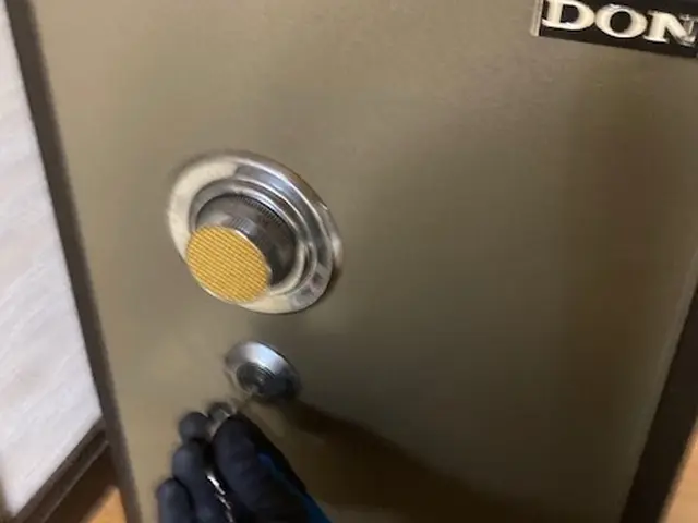 即日対応可！小さい手提げ金庫から大きな金庫までどんな金庫でも開けられます^ ^サービスの画像