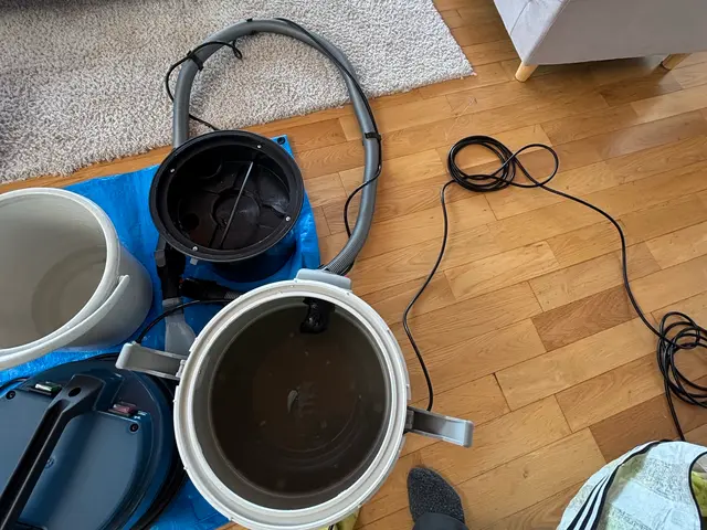 13年のプロがリンサーで徹底洗浄！諦めていたソファーの汚れ・ニオイをリセットサービスの画像