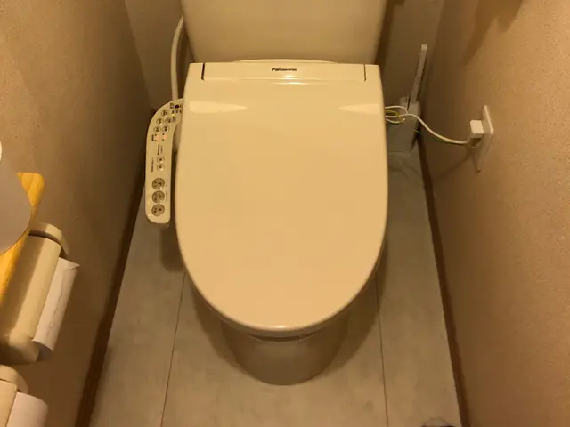 ウォシュレット取り外し、取り付けサービスの画像