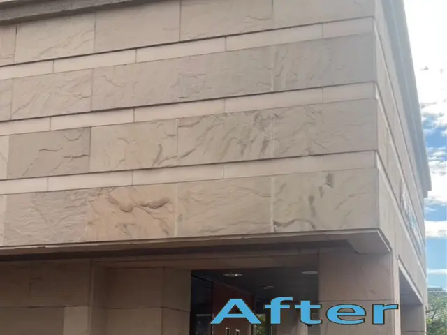 その汚れ…実は『洗うだけ』でキレイになります！！まずは無料のお試し施工！サービスの画像