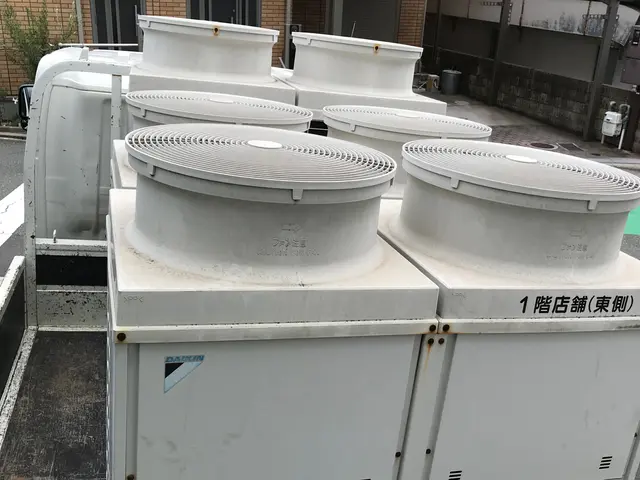 引越しで出たゴミ、工事現場等で出たゴミも回収します！！女性スタッフも対応可能！サービスの画像