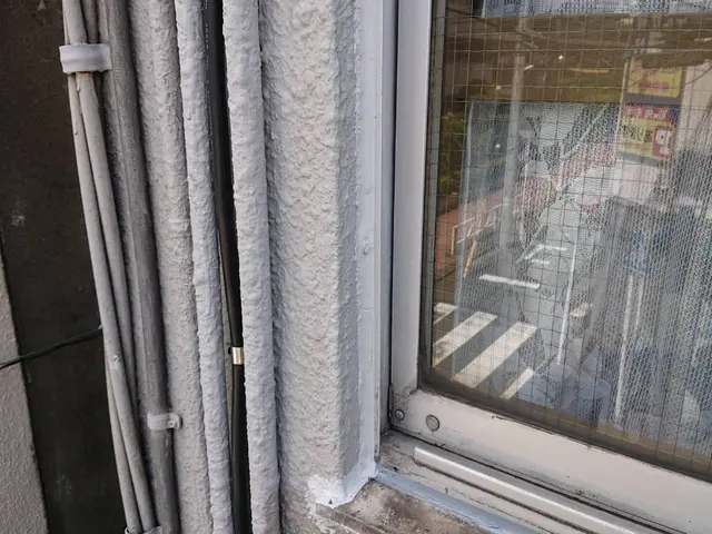 作業外注一切なし◎ロープ作業で雨漏り止水工事コーキングサービスの画像