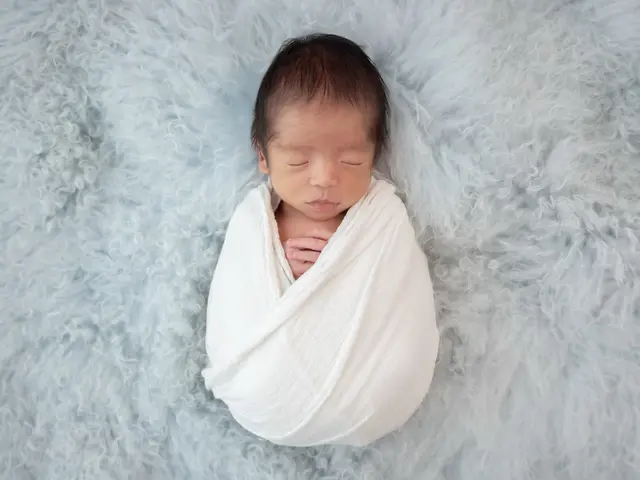 【前日・当日相談OK】認定済｜安心・安全なニューボーンフォト