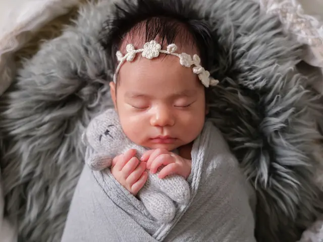 【前日・当日相談OK】認定済｜安心・安全なニューボーンフォト