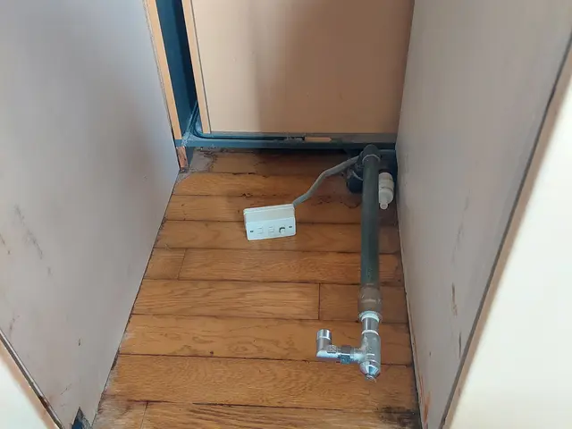 非喫煙者で業界17年！親切、丁寧、迅速に作業致します！交換のみになります！サービスの画像