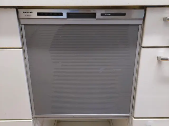 非喫煙者で業界17年！親切、丁寧、迅速に作業致します！交換のみになります！サービスの画像