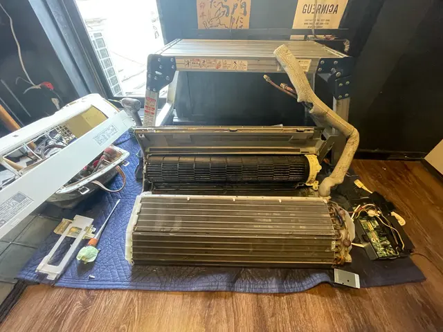 エアコン修理いたしますサービスの画像