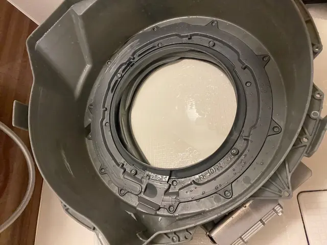 業界3年・作業実績200件以上！ドラム式洗濯機洗浄専門店サービスの画像