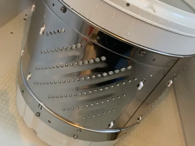 【洗濯機分解洗浄】全メーカー対応！ワカメ任せて下さい！ドラム式も対応可能！サービスの画像