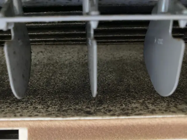 夏にカビたエアコンを洗浄しましょう！1台8,500円★★★★★サービスの画像