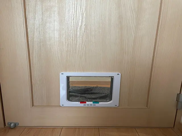 ペットドア　取り付けいたします・東京・千葉・神奈川・埼玉・茨城サービスの画像