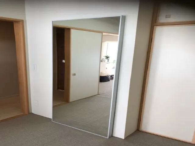 室内鏡（ミラー）取り付けサービスサービスの画像