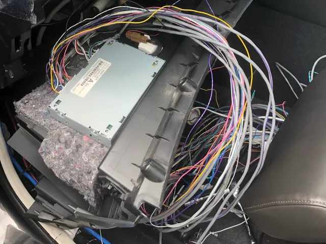 デッドニング　カーオーディオ　バッ直　国産車サービスの画像