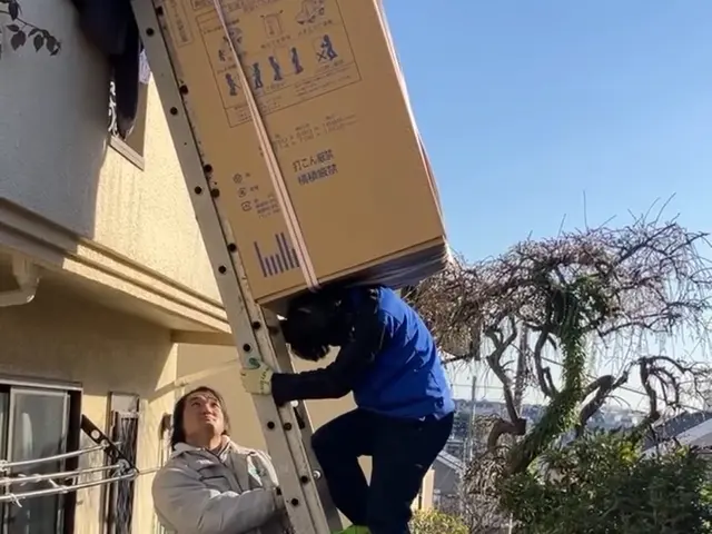 お客様の思い出の品、僕たちが丁寧にお運びします。1人で作業出来る物は割引有★サービスの画像