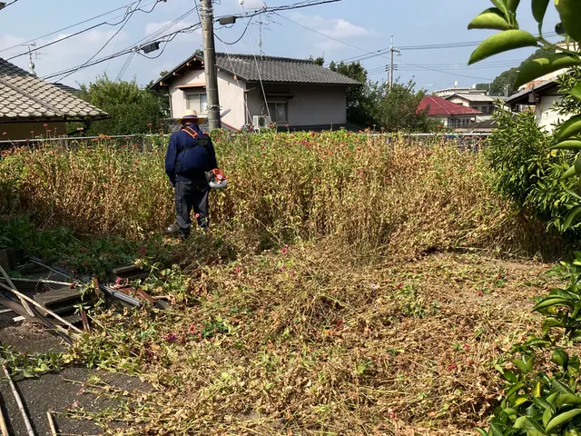 ＜年中無休＞お庭のお手入れおまかせ下さい！実績豊富なスタッフがお伺いします◎サービスの画像
