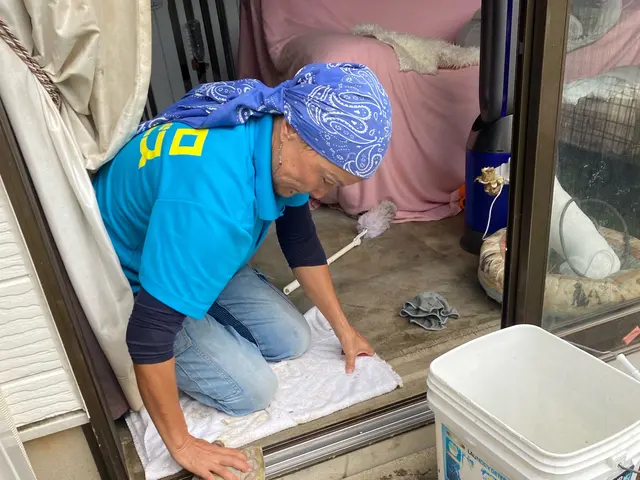 窓ガラス、サッシお掃除しますサービスの画像