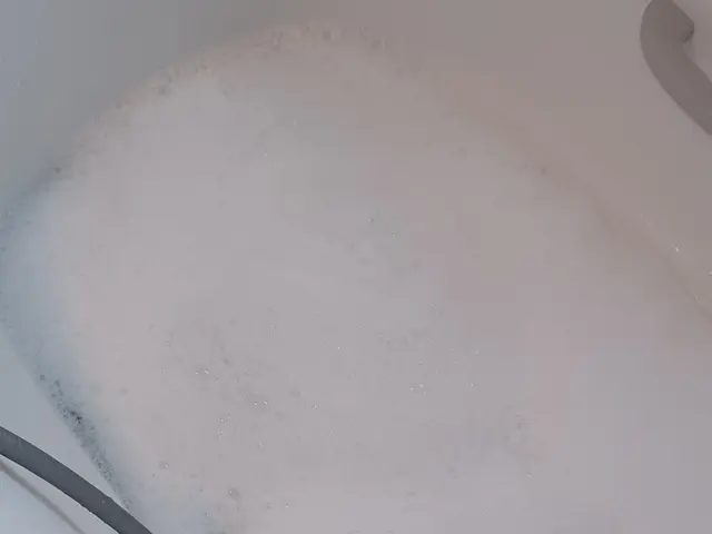 風呂釜洗浄　排水管洗浄もお任せ下さい　安心価格で丁寧な作業致しますサービスの画像