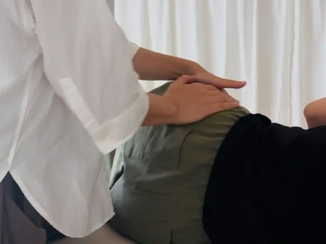 当日相談可★施術歴25年理学療法士が提供するユルユルになる1時間★アロマありサービスの画像