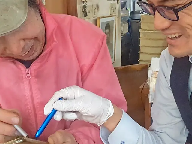 iPhone/Android2台持ち事業者によるサポート！格安SIM切替も対応！サービスの画像