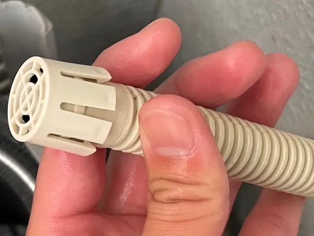 【電気工事士がお伺い】お掃除機能付きエアコンお任せください！親切丁寧な対応サービスの画像