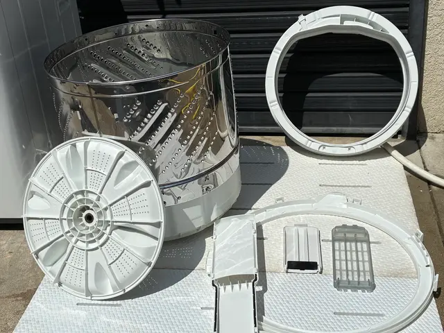 清潔な洗濯槽で綺麗にお洗濯を！見えないカビを撃退します！6kg以下は14000円サービスの画像