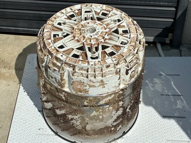 清潔な洗濯槽で綺麗にお洗濯を！見えないカビを撃退します！6kg以下は14000円サービスの画像