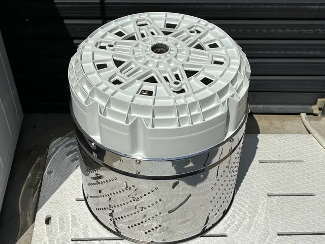 清潔な洗濯槽で綺麗にお洗濯を！見えないカビを撃退します！6kg以下は14000円サービスの画像