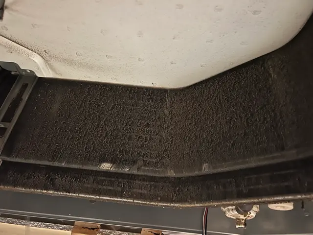 プロに任せてスッキリ快適！エアコンクリーニング士が作業します！サービスの画像