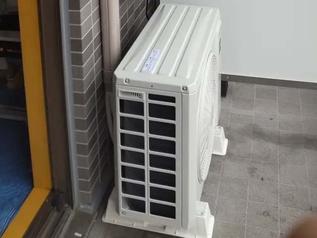 5年・年間300台超の施工実績！丁寧な仕上がりと安心保証のエアコン取り付けサービスの画像