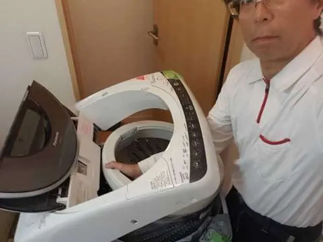 損保加入済。即日対応。縦型洗濯機全メーカー対応。完全分解、黒カビ除去サービスの画像