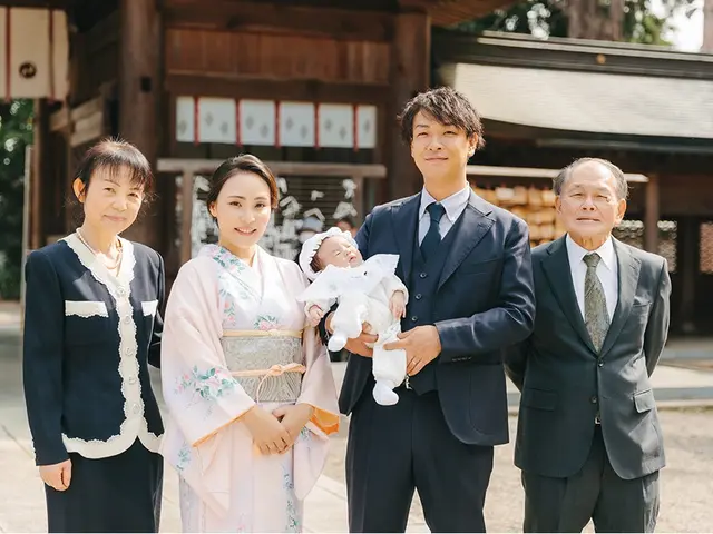 「愛されていること」が伝わる、一生ものの最初のご家族写真サービスの画像