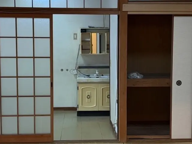 浴室照明の交換サービスの画像