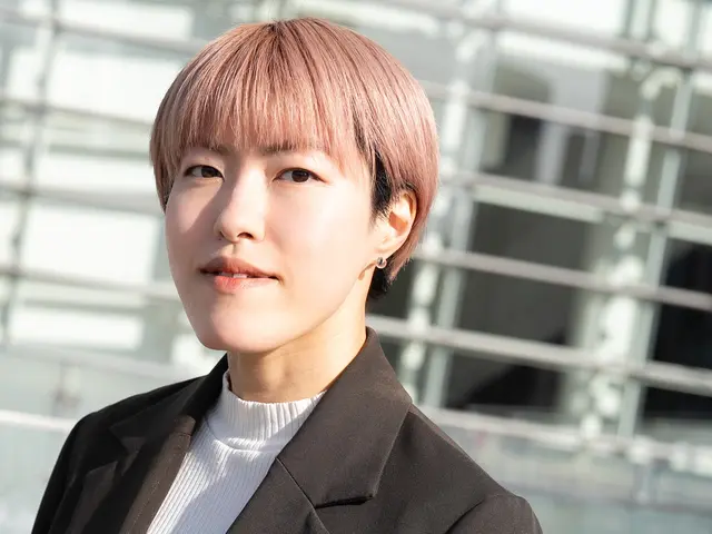 【開店記念】最高画質×女性同行。人・家・街を美しく撮るプロフィール撮影